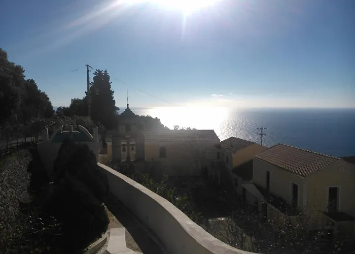 - Corfu Makrádes